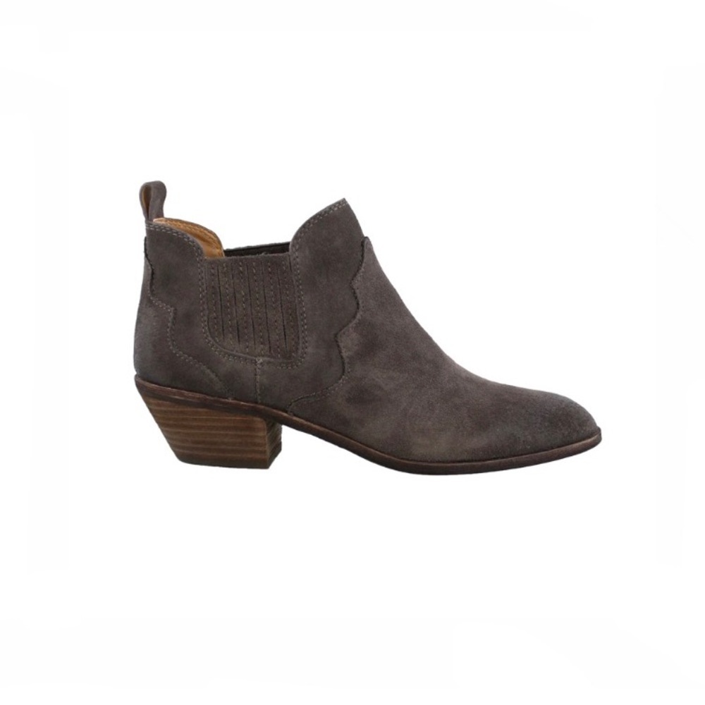 G.H. Bass & Co. | Naomi Suede Bootie - Picture 6 of 8